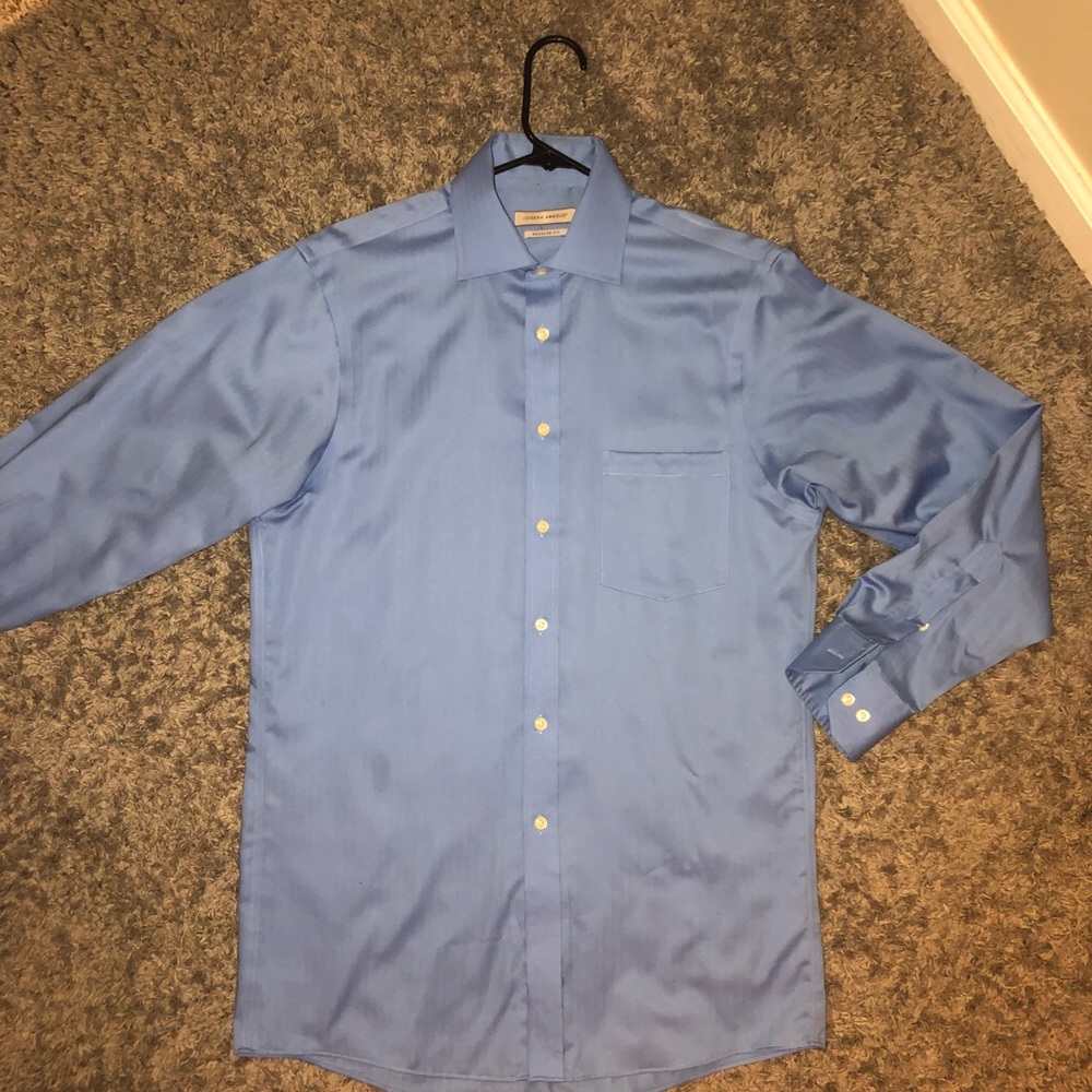 Light Blue Men’s Dress Shirt Medium